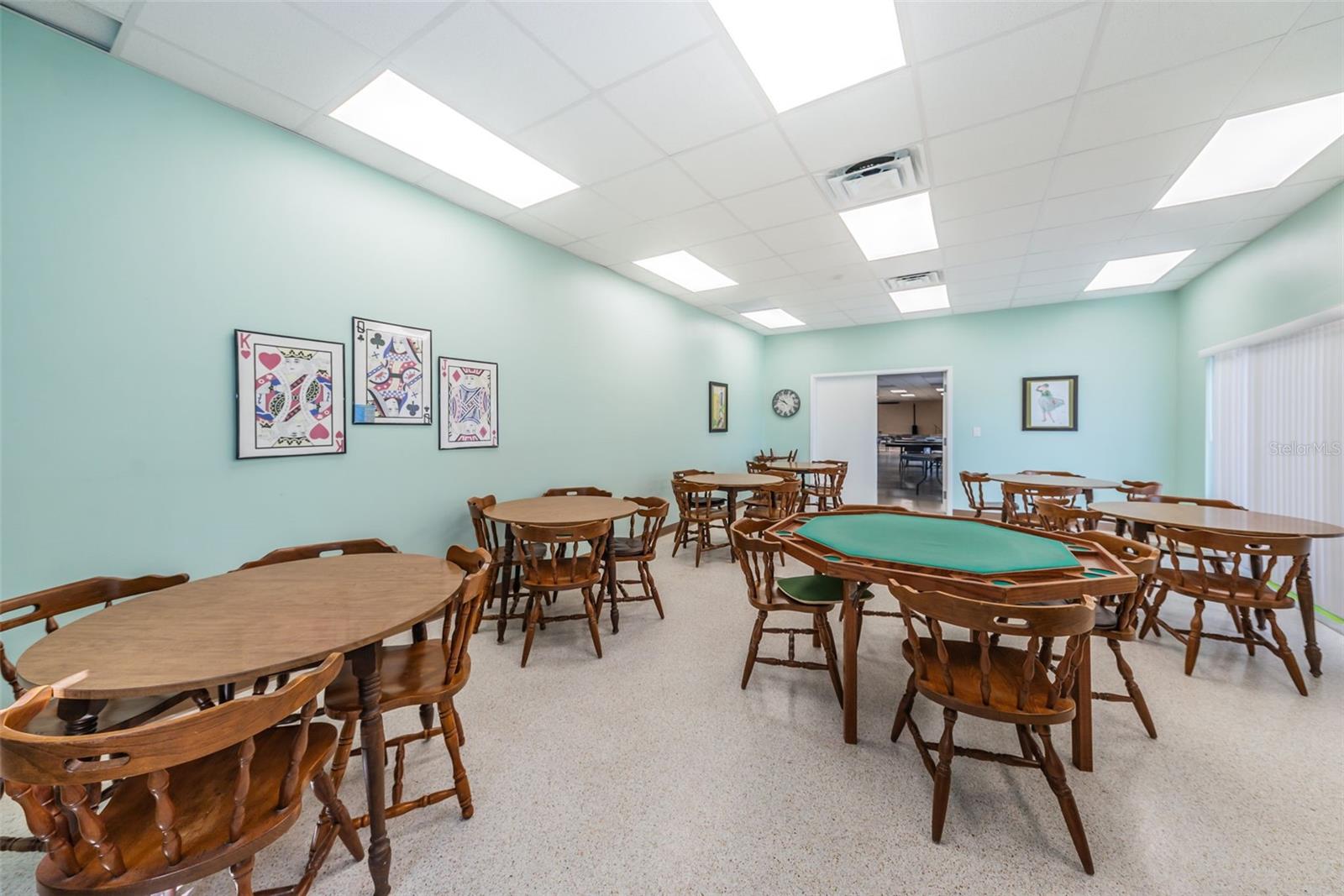 Image 51 of 87 For 29 Concord Lane 11