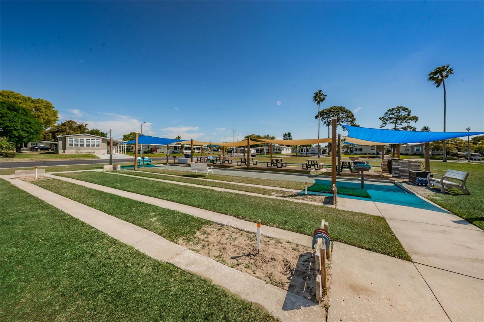 Image 64 of 87 For 29 Concord Lane 11