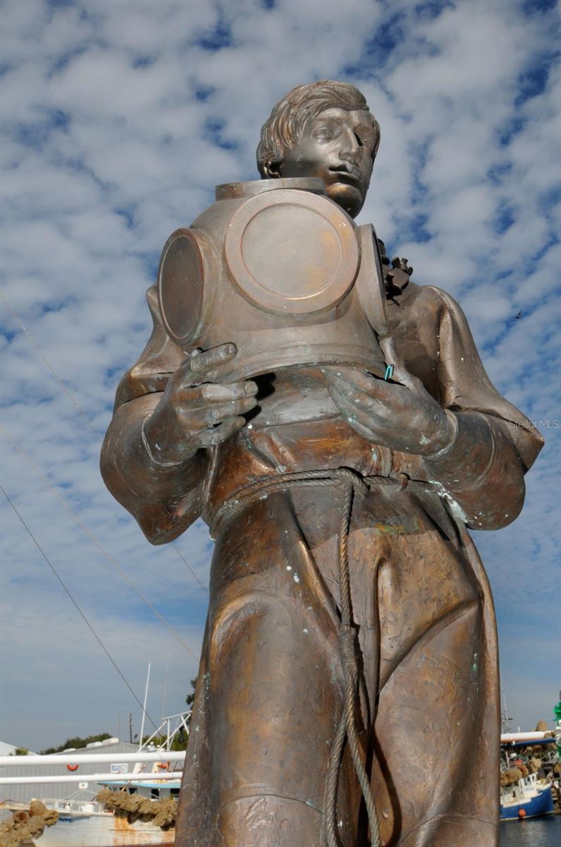 Image 37 of 69 For Grosse Avenue