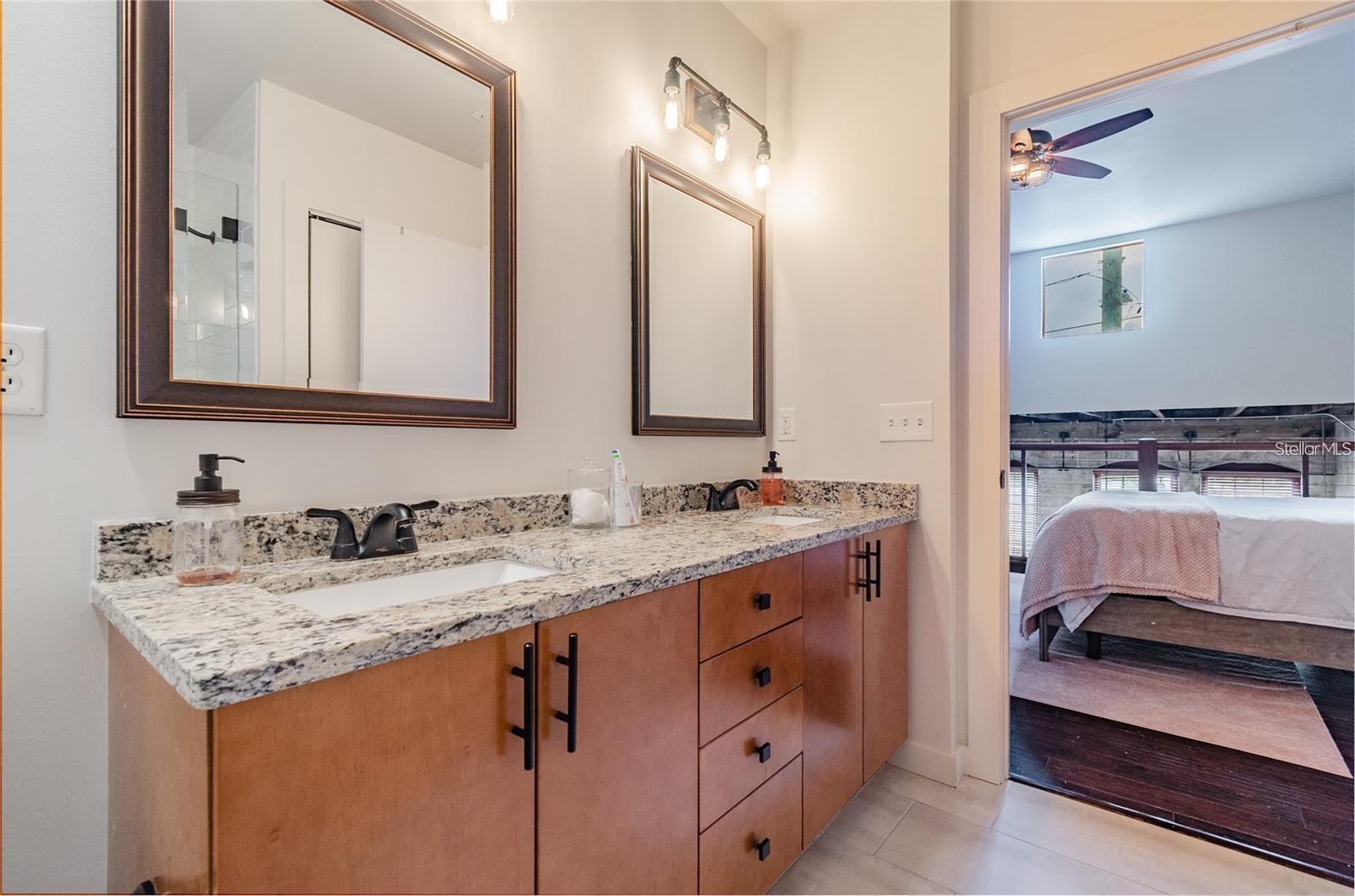 Image 19 of 28 For 2001 2nd Avenue 20