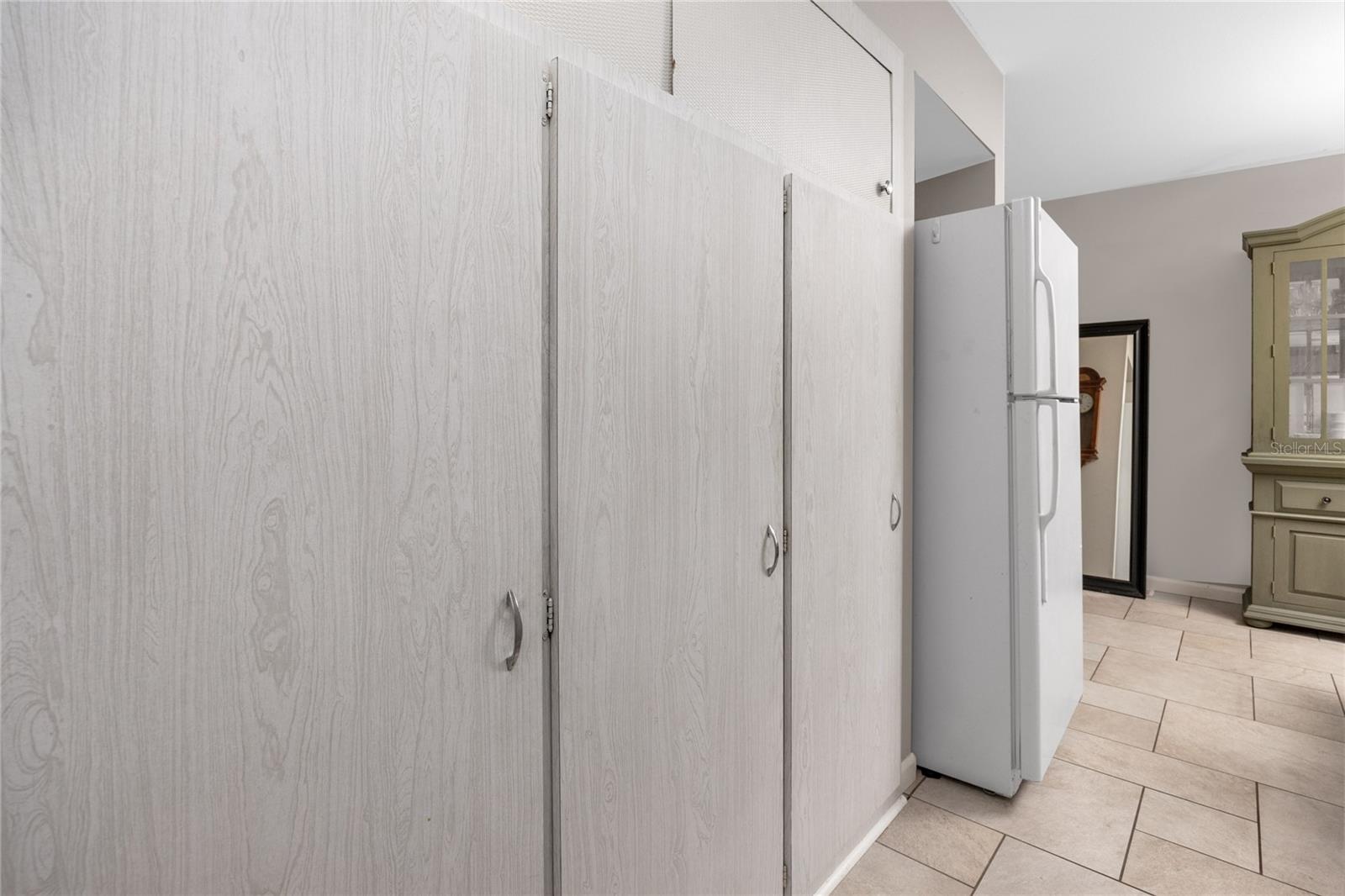 Image 18 of 42 For 12400 Park Boulevard 417