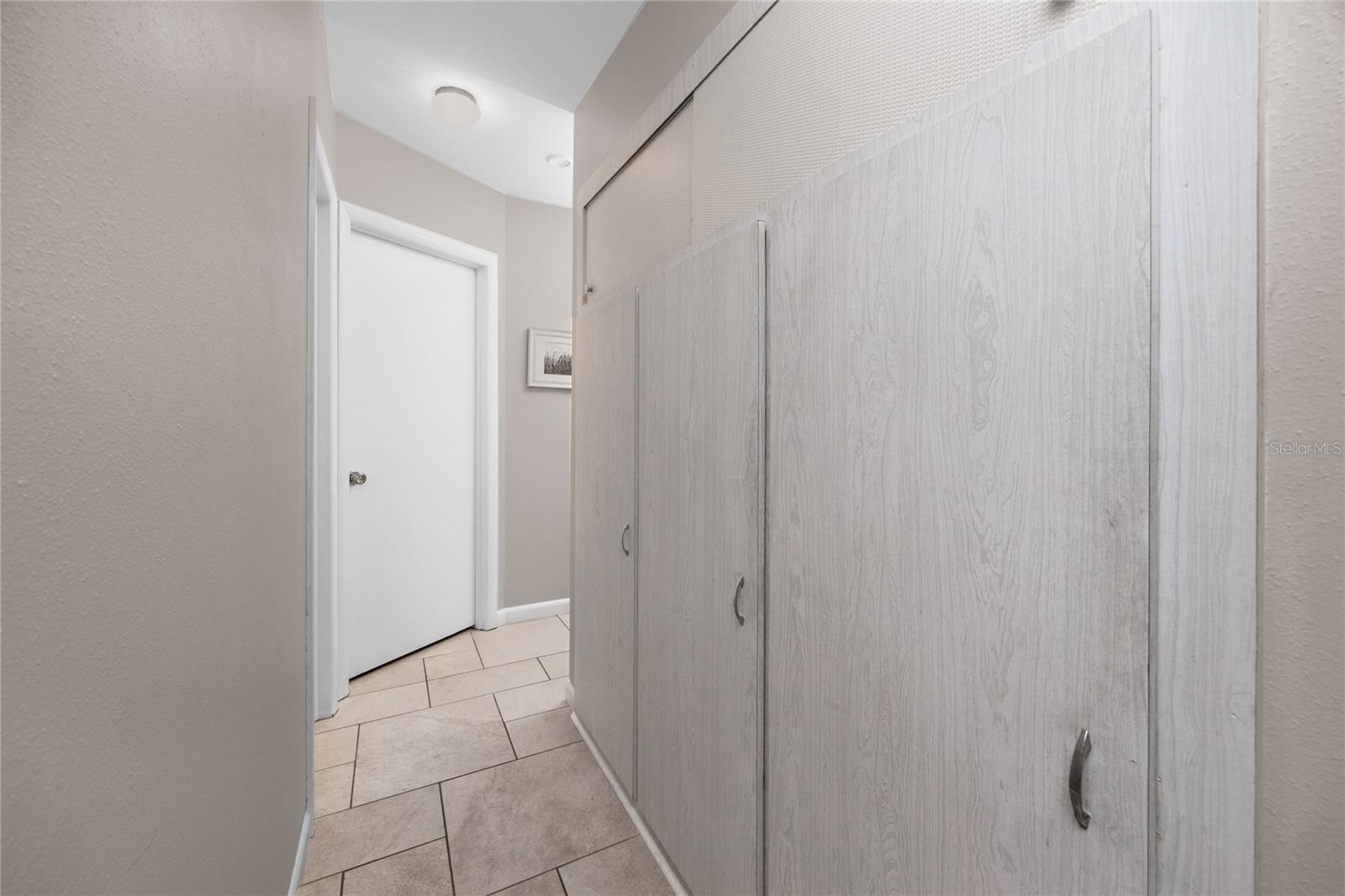 Image 19 of 42 For 12400 Park Boulevard 417