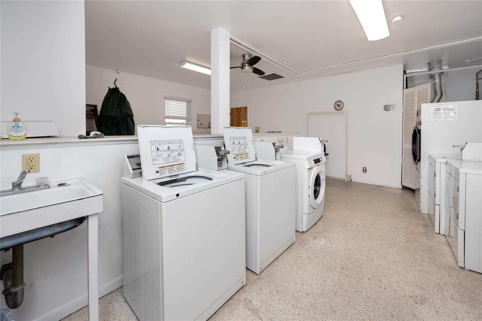 Image 33 of 42 For 12400 Park Boulevard 417