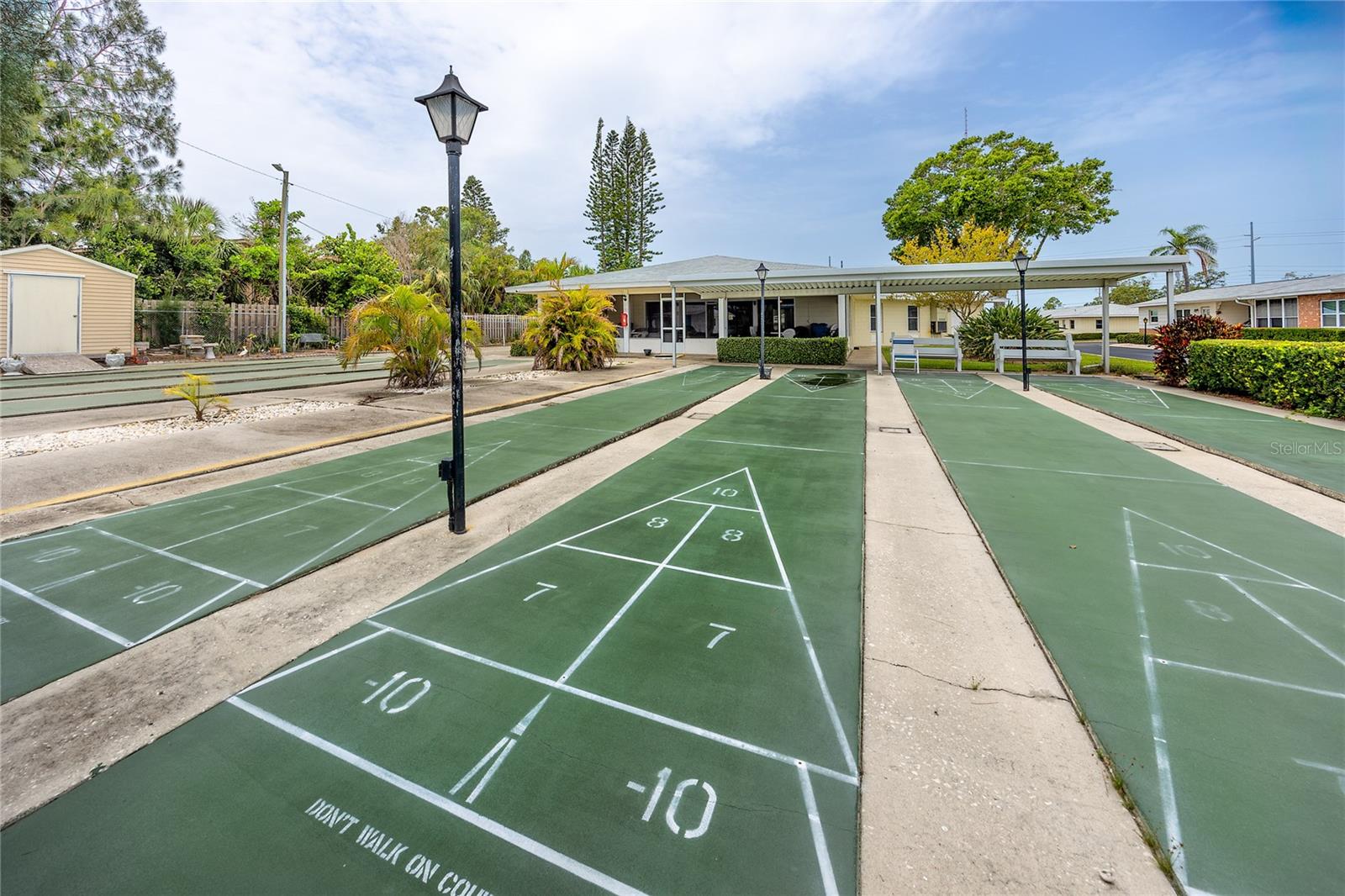 Image 36 of 42 For 12400 Park Boulevard 417