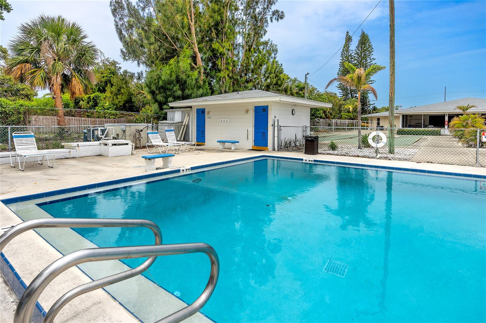 Image 39 of 42 For 12400 Park Boulevard 417