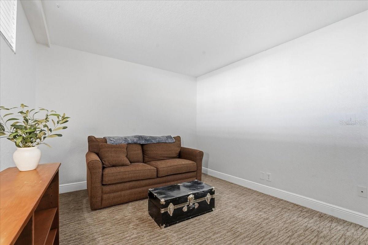 Listing photo id 25 for 2616 Cove Cay Drive 105