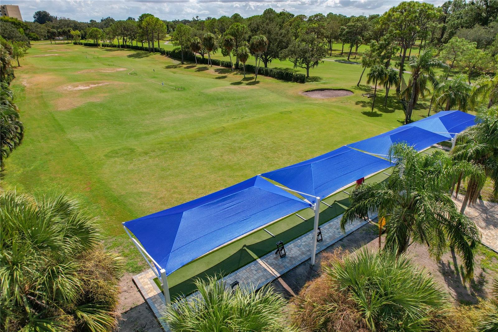 Listing photo id 35 for 2616 Cove Cay Drive 105