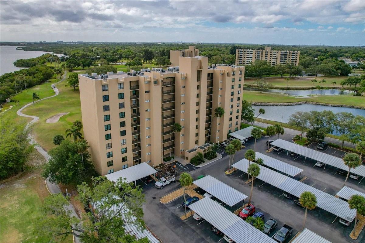 Listing photo id 62 for 2616 Cove Cay Drive 105