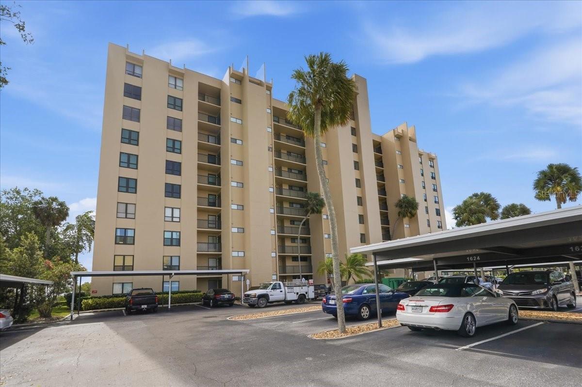 Listing photo id 74 for 2616 Cove Cay Drive 105