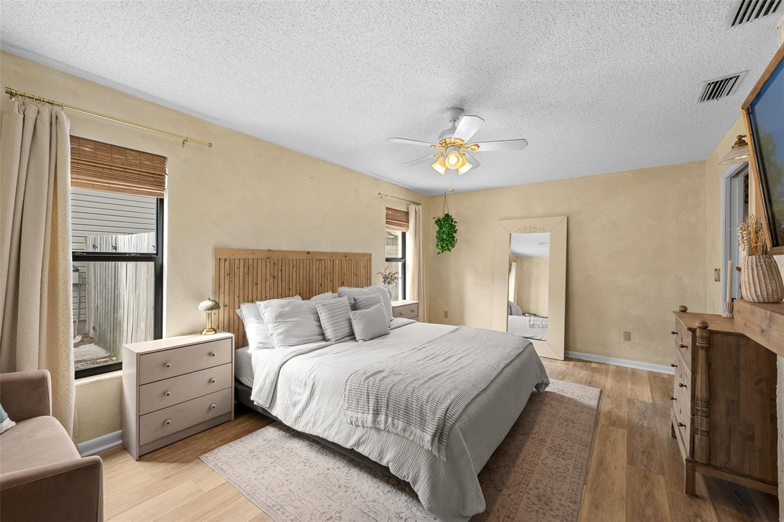 Image 22 of 60 For 4829 Parson Brown Lane