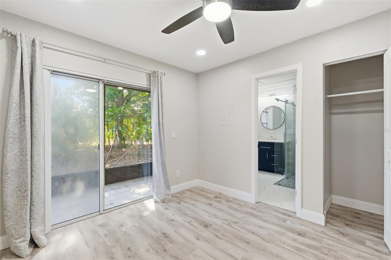 Image 15 of 28 For 9993 86th St