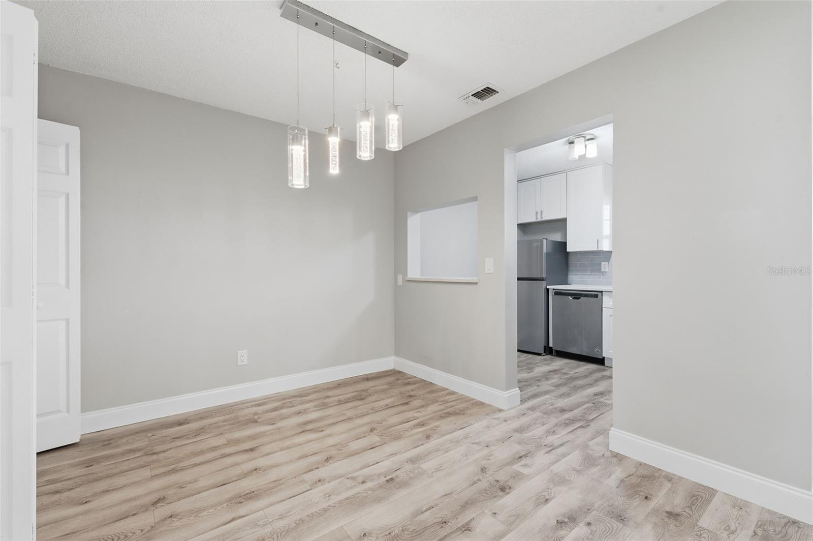 Image 7 of 28 For 9993 86th St