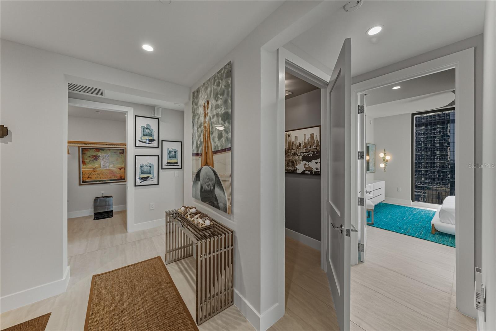 Image 10 of 98 For 275 1st Avenue S 1701