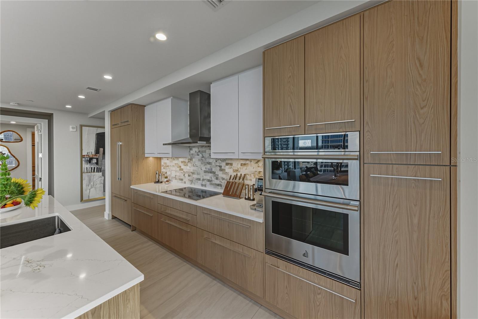 Image 38 of 98 For 275 1st Avenue S 1701