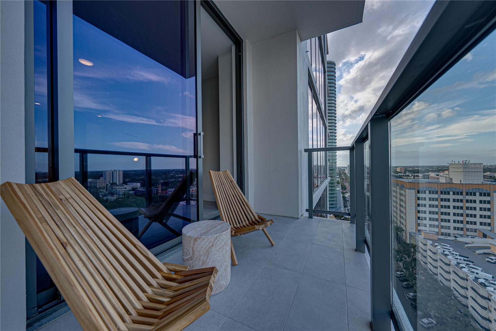 Image 70 of 98 For 275 1st Avenue S 1701