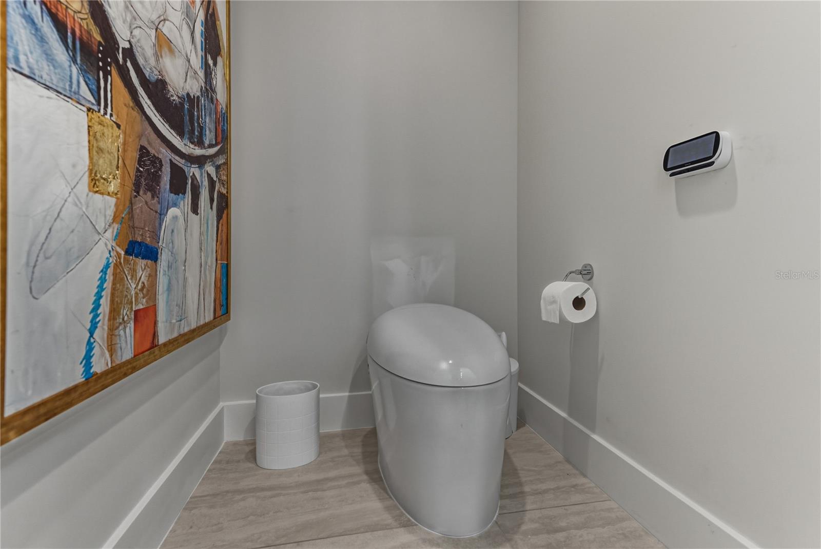 Image 76 of 98 For 275 1st Avenue S 1701
