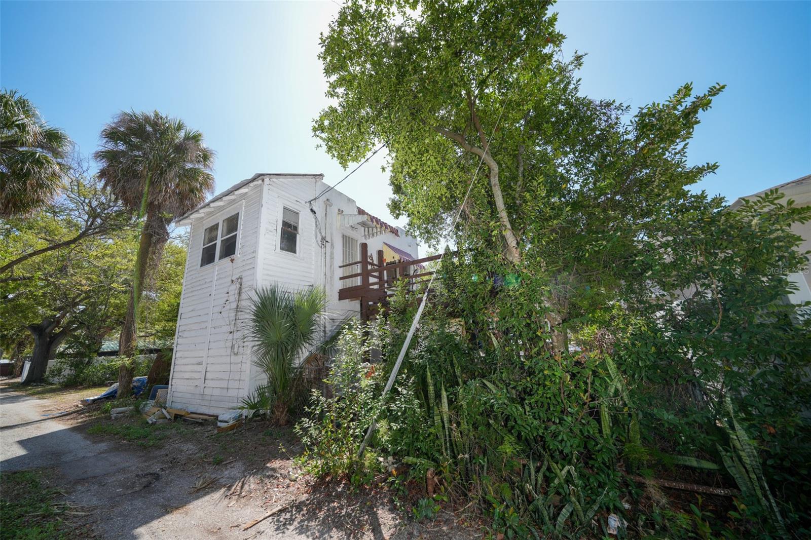 Image 13 of 53 For 1911 North A Street