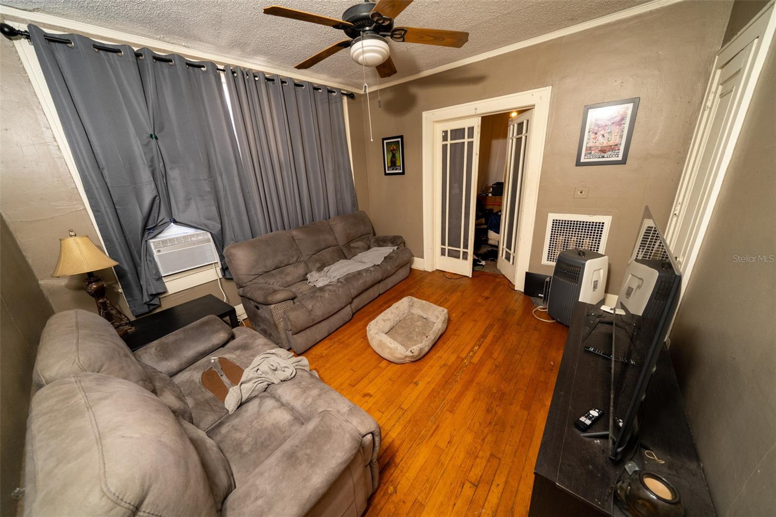 Image 49 of 53 For 1911 North A Street