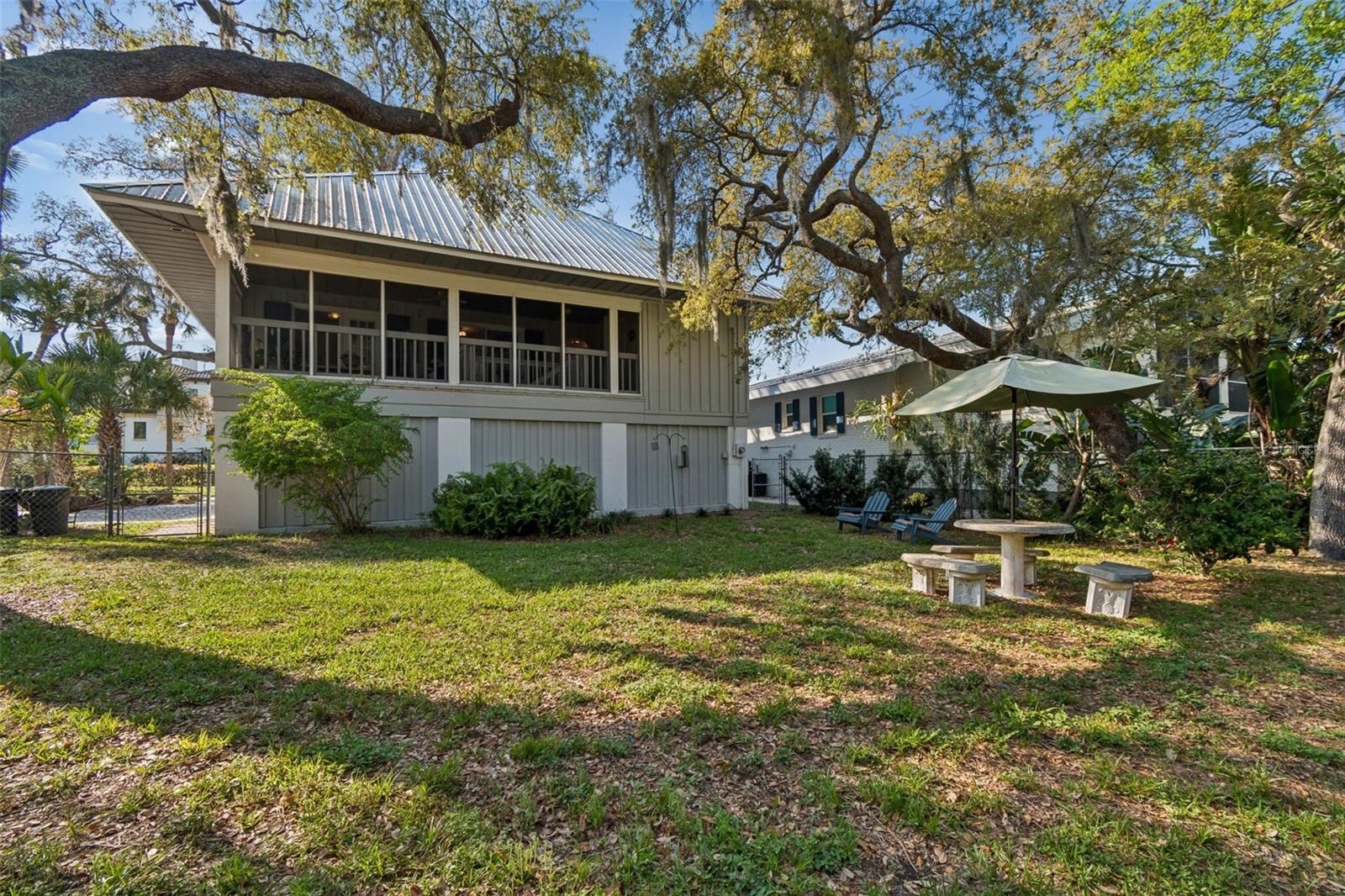 Image 10 of 79 For 600 Mayo Street