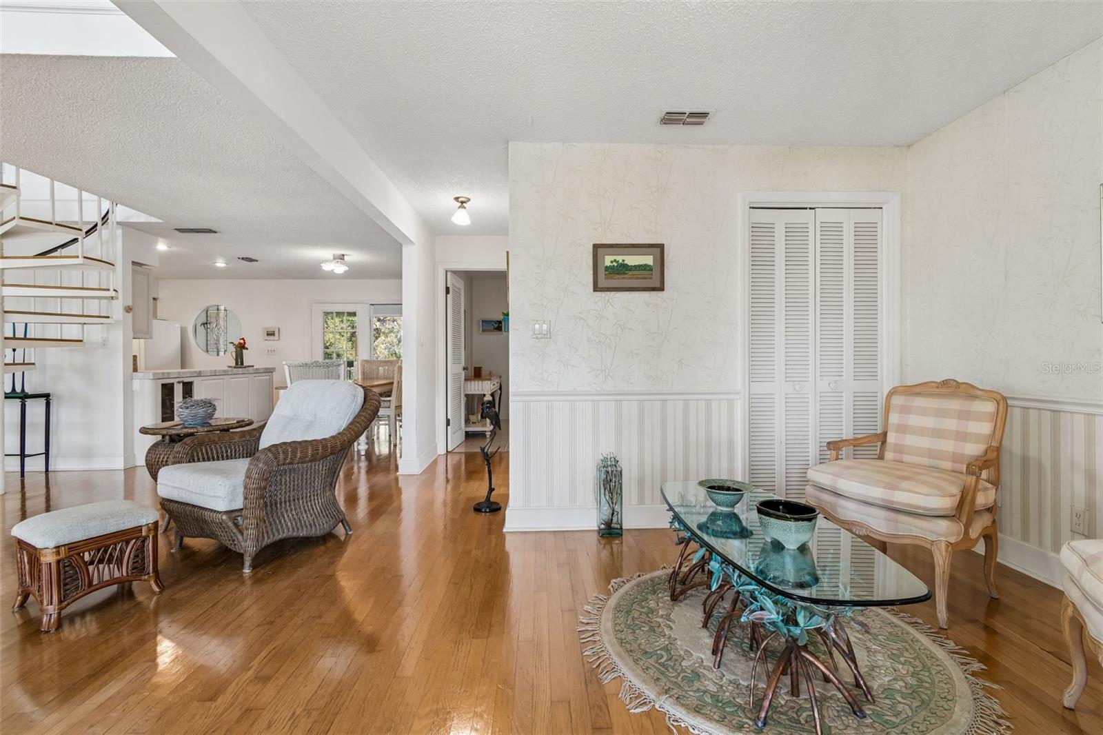 Image 16 of 79 For 600 Mayo Street