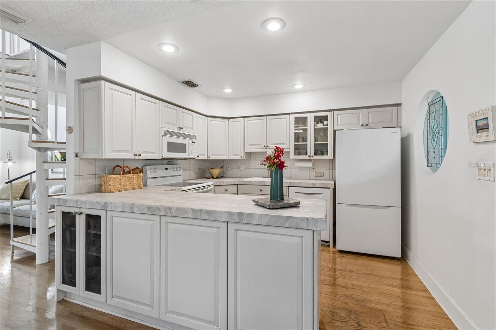 Image 29 of 79 For 600 Mayo Street