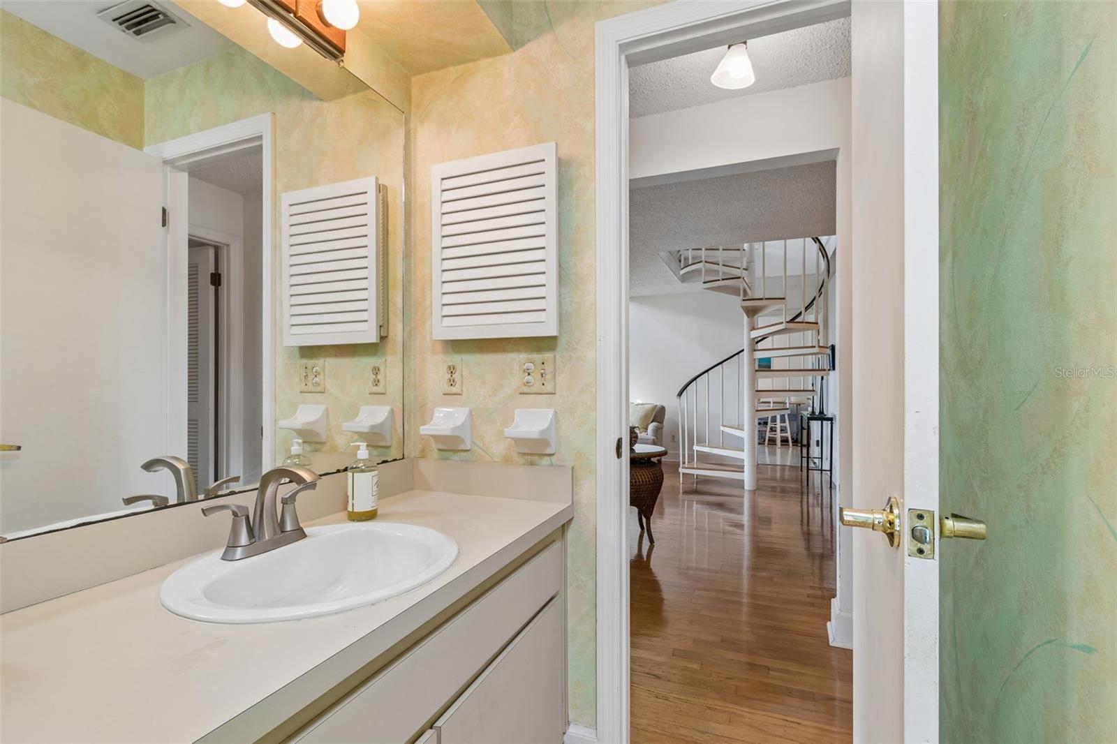 Image 41 of 79 For 600 Mayo Street