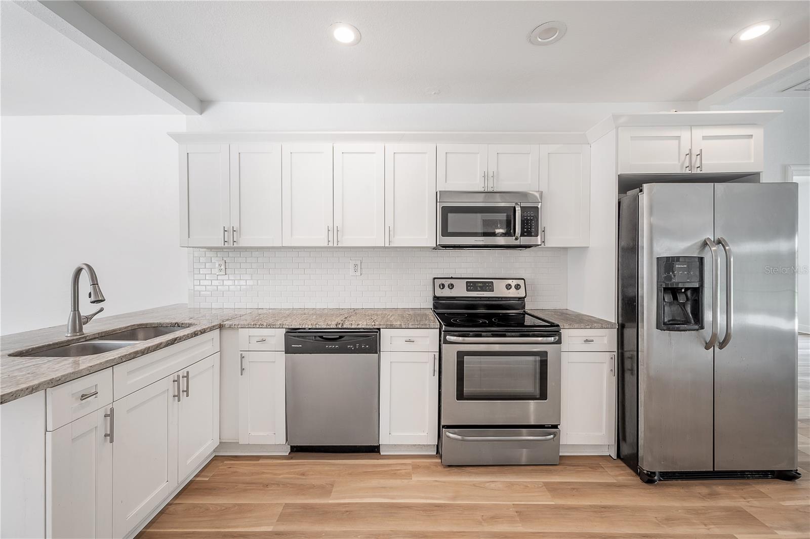 Image 22 of 42 For 4206 Downing Avenue