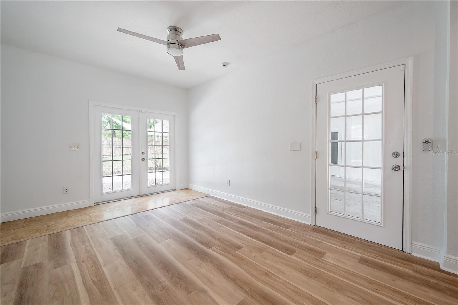 Image 23 of 42 For 4206 Downing Avenue