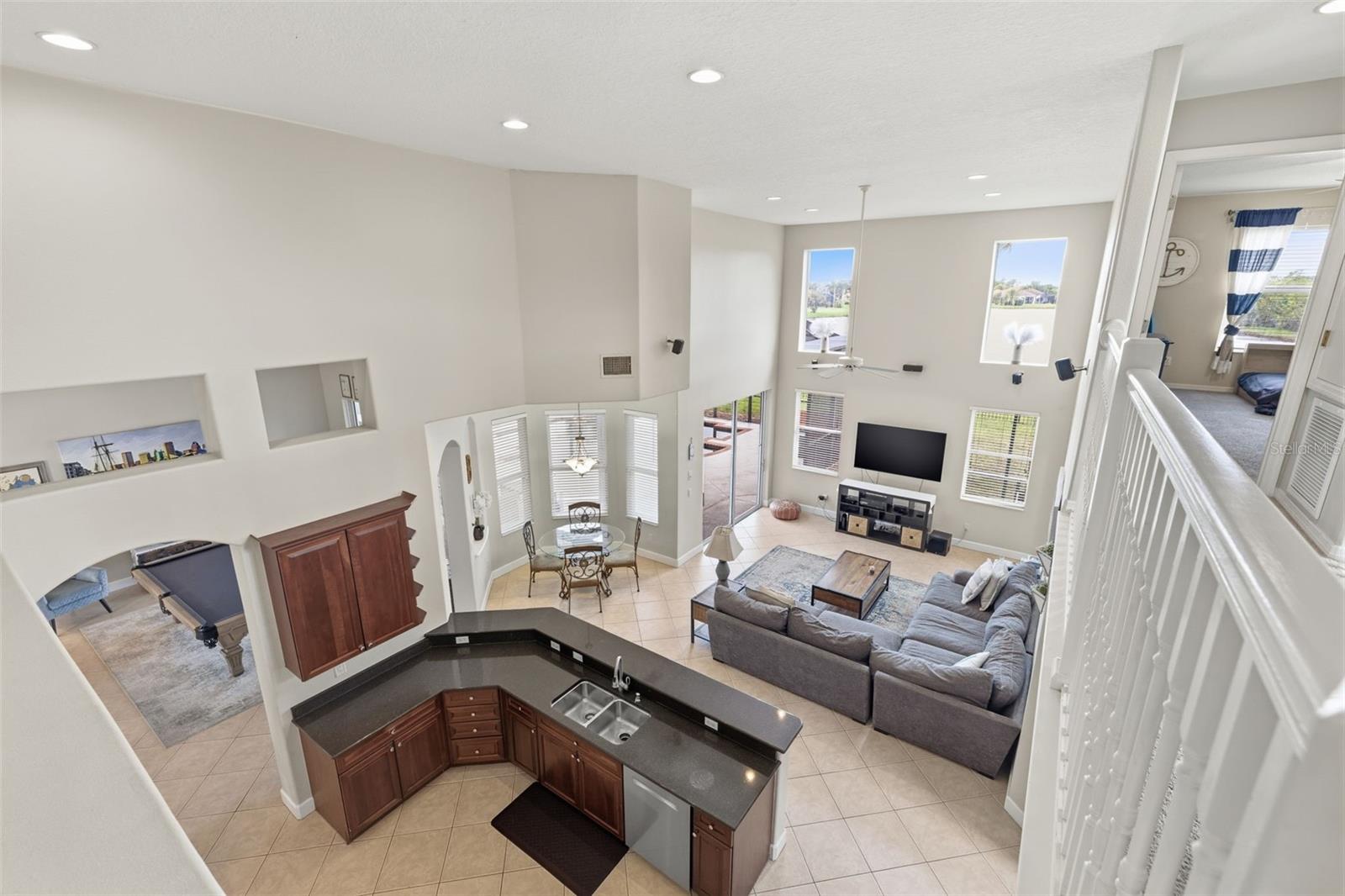 Listing photo id 30 for 522 Country Meadows Way