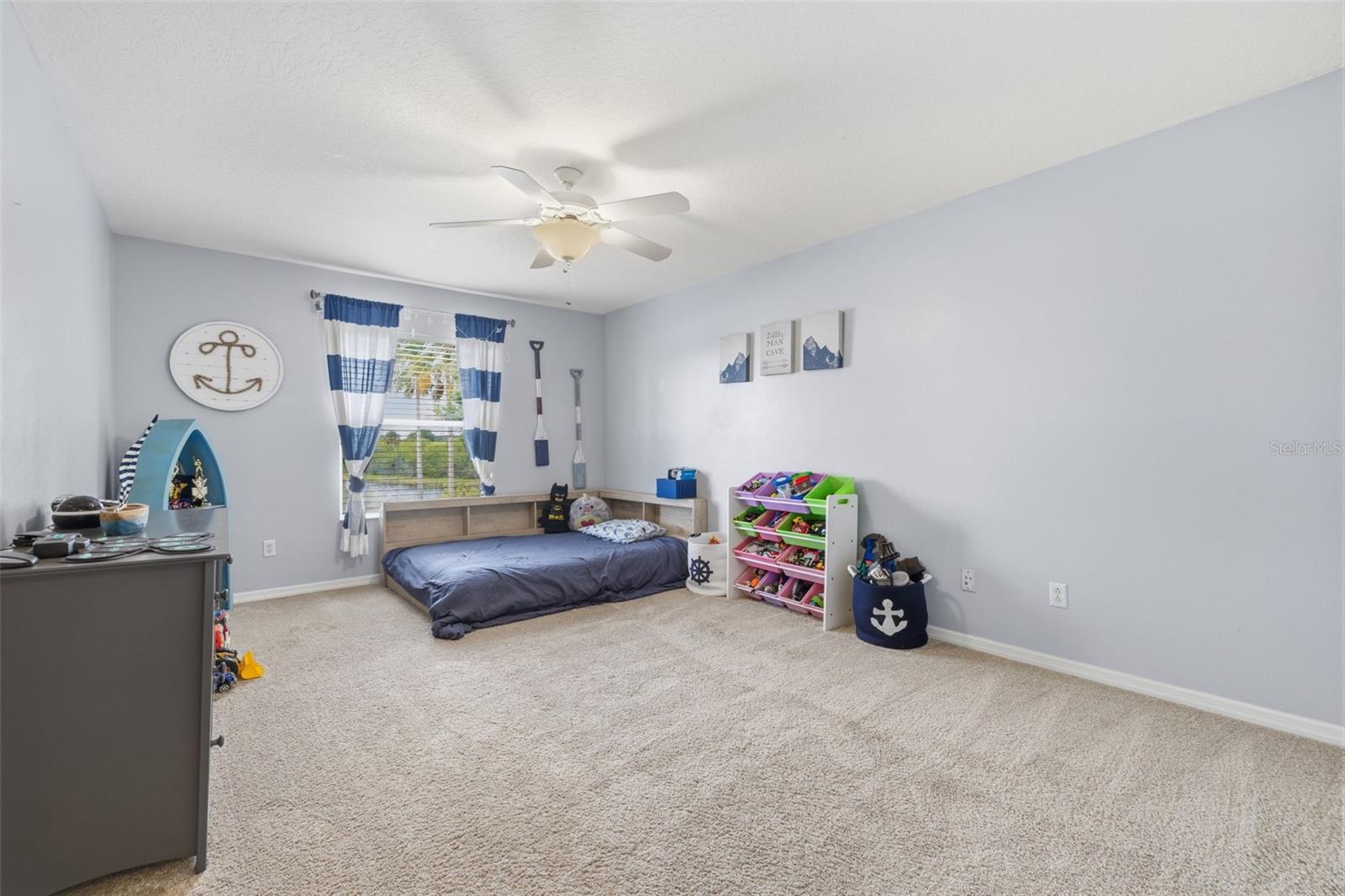 Listing photo id 33 for 522 Country Meadows Way