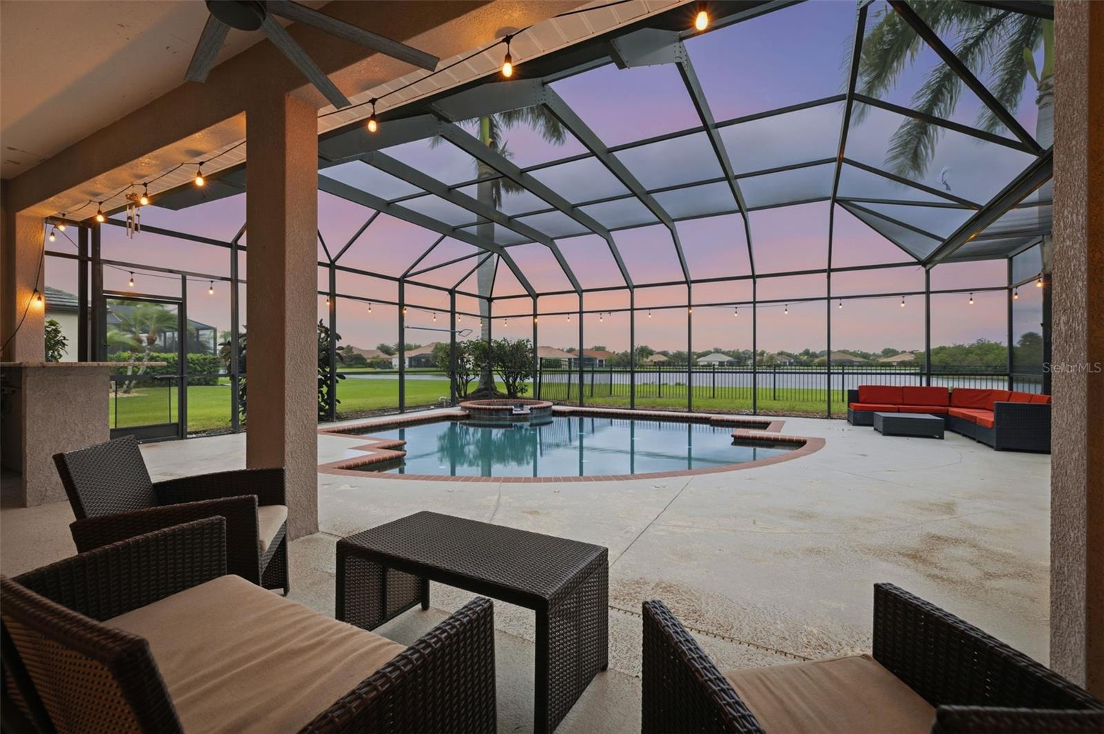 Listing photo id 39 for 522 Country Meadows Way