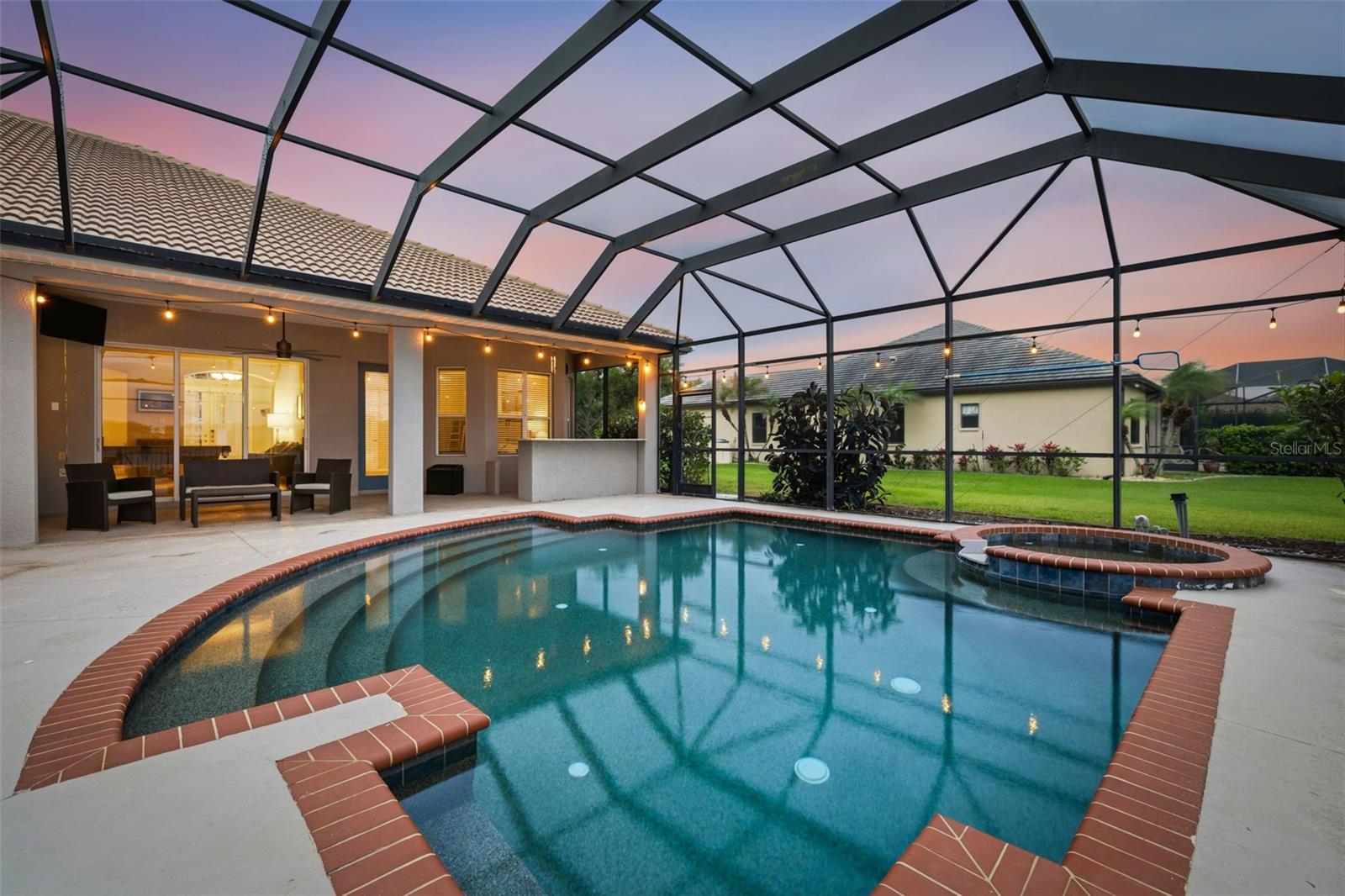 Listing photo id 40 for 522 Country Meadows Way