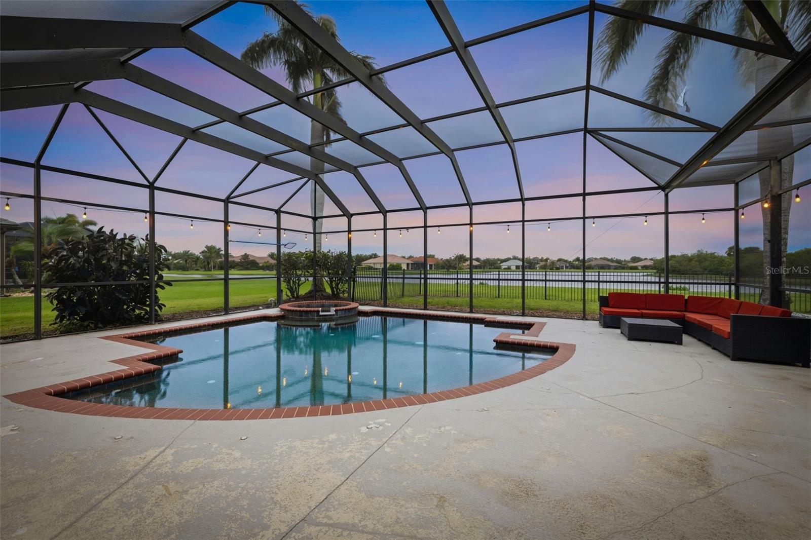 Listing photo id 41 for 522 Country Meadows Way