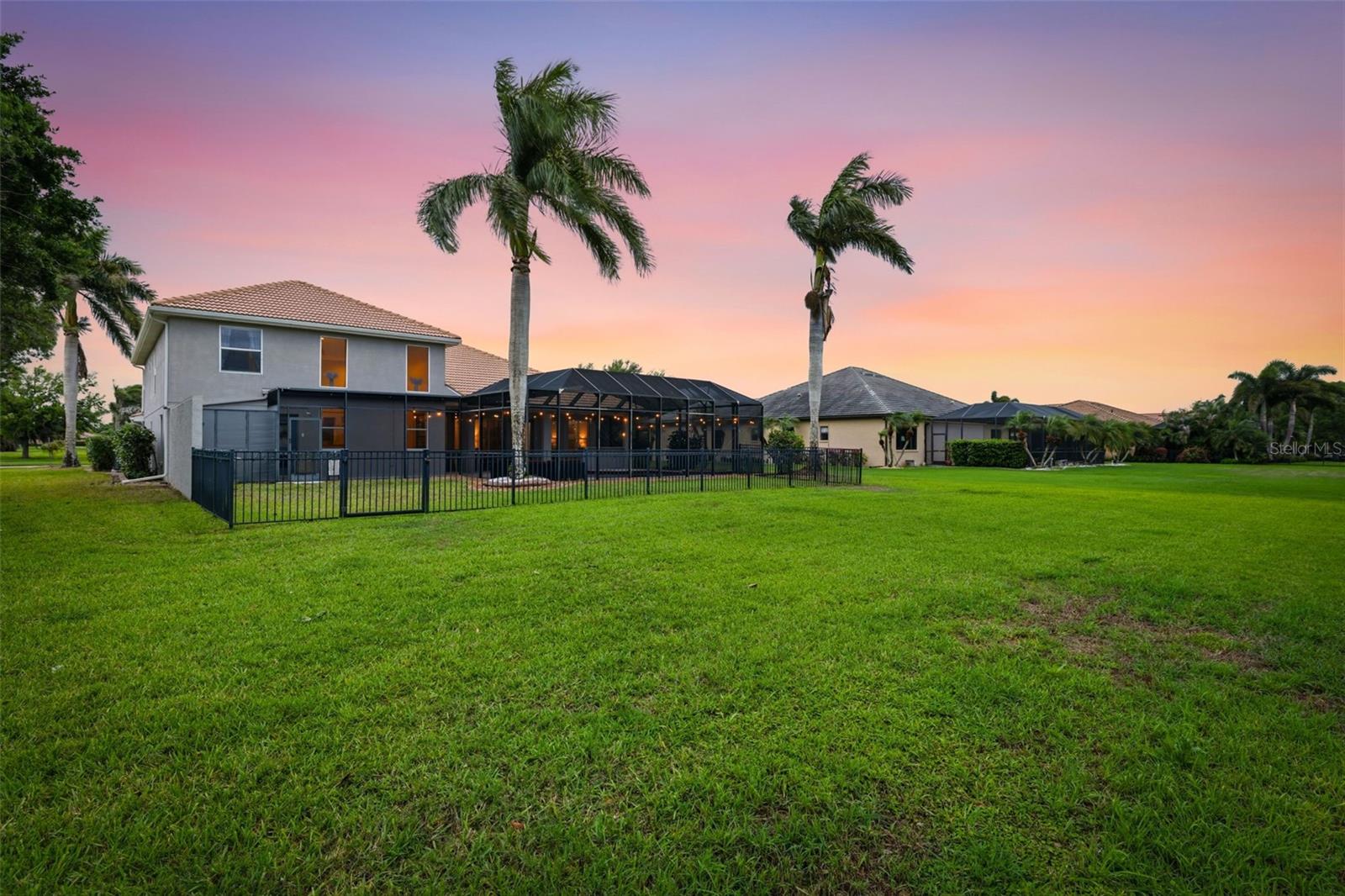 Listing photo id 43 for 522 Country Meadows Way