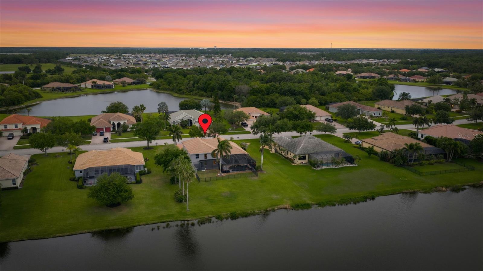 Listing photo id 46 for 522 Country Meadows Way