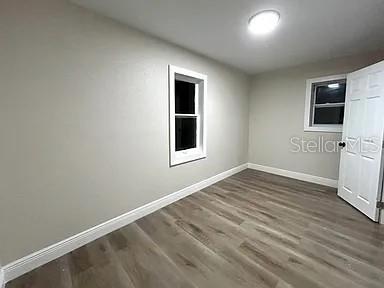 Image 3 of 5 For 725 16th Avenue Nw