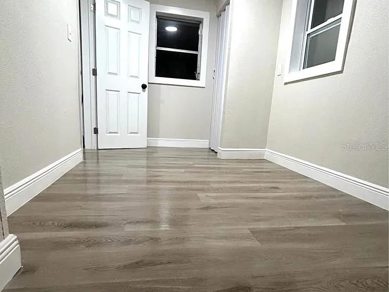 Image 5 of 5 For 725 16th Avenue Nw