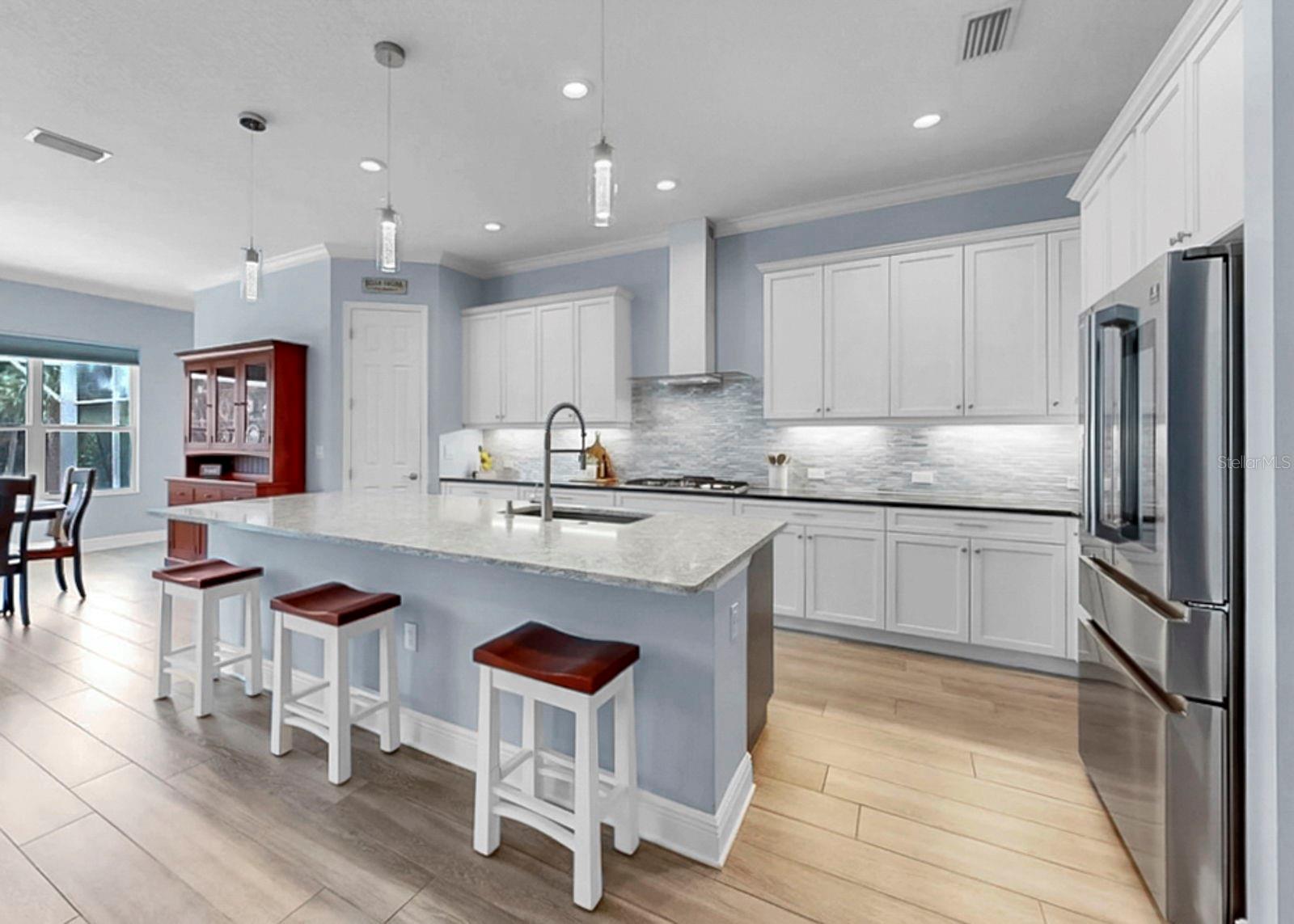 Image 19 of 76 For 708 Manns Harbor Drive