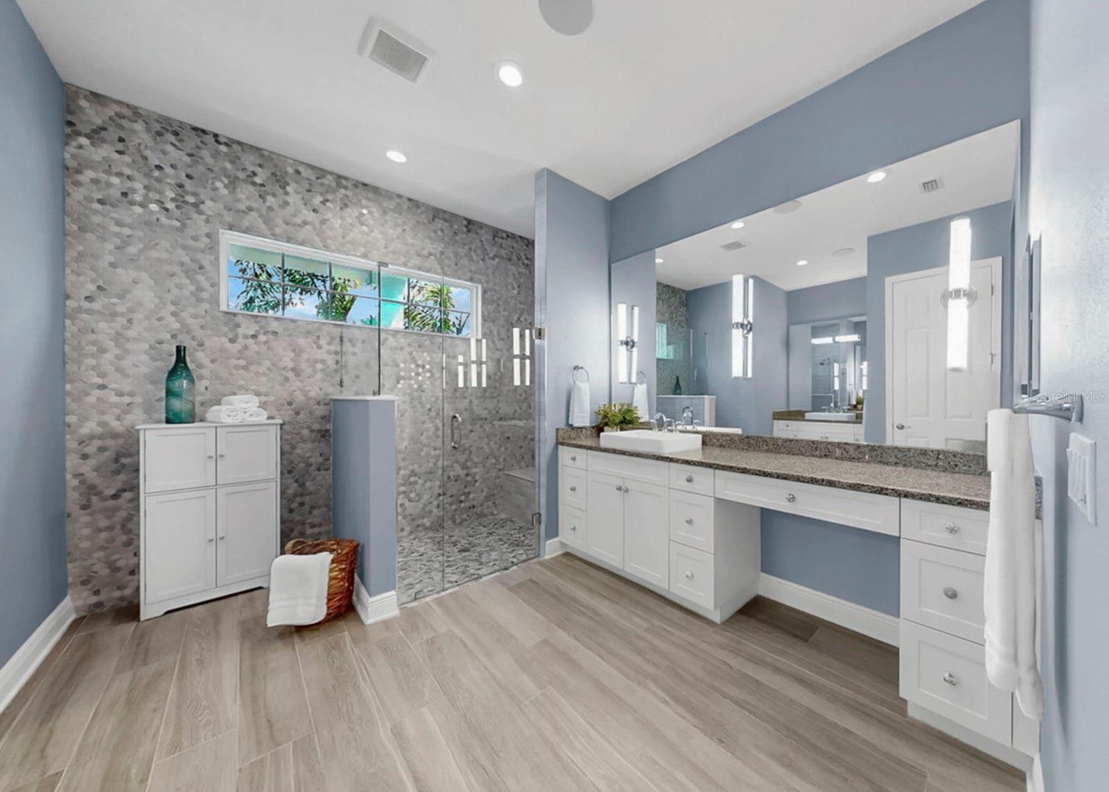 Image 35 of 76 For 708 Manns Harbor Drive