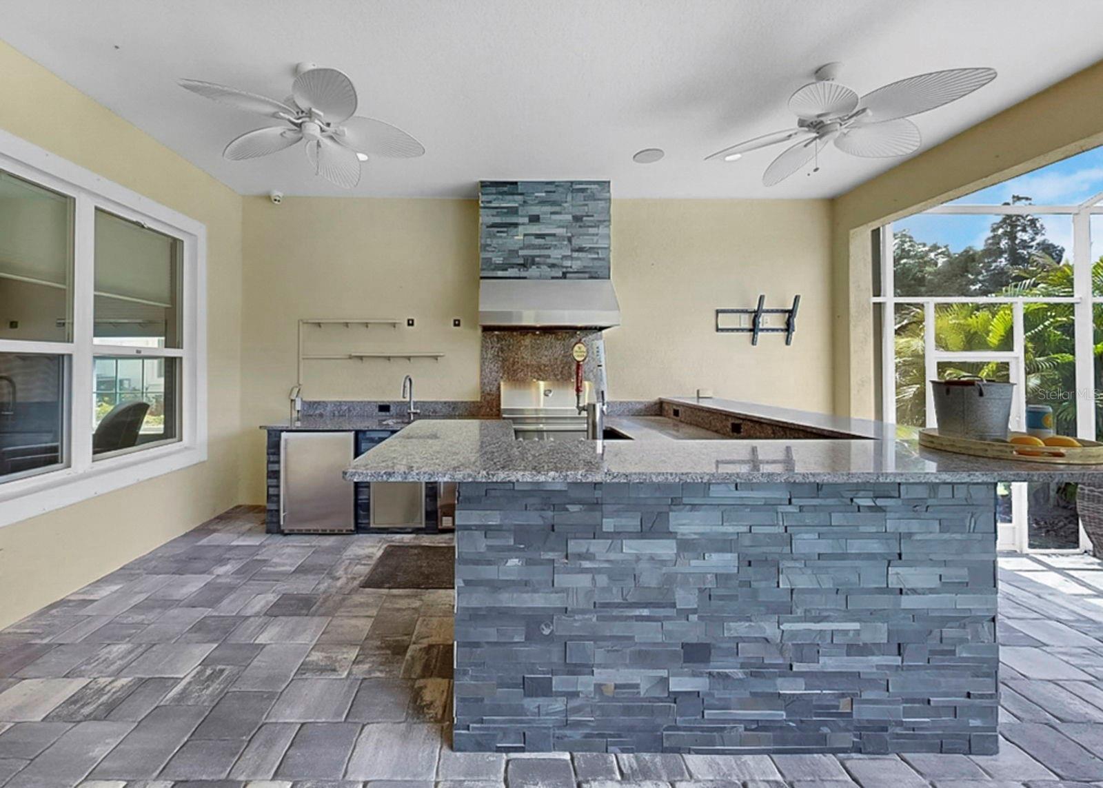 Image 47 of 76 For 708 Manns Harbor Drive