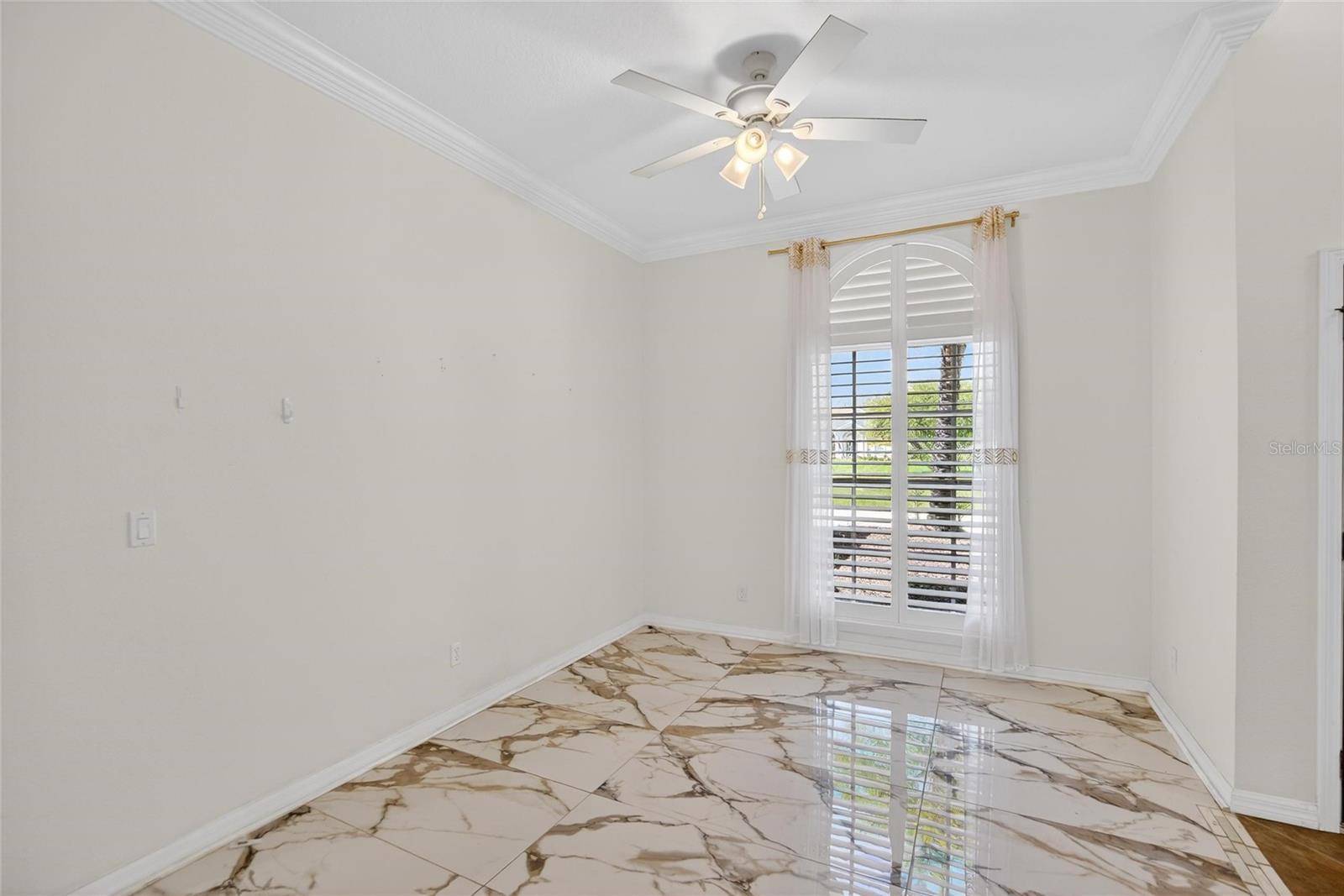 Image 8 of 97 For 9454 Swift Creek Circle