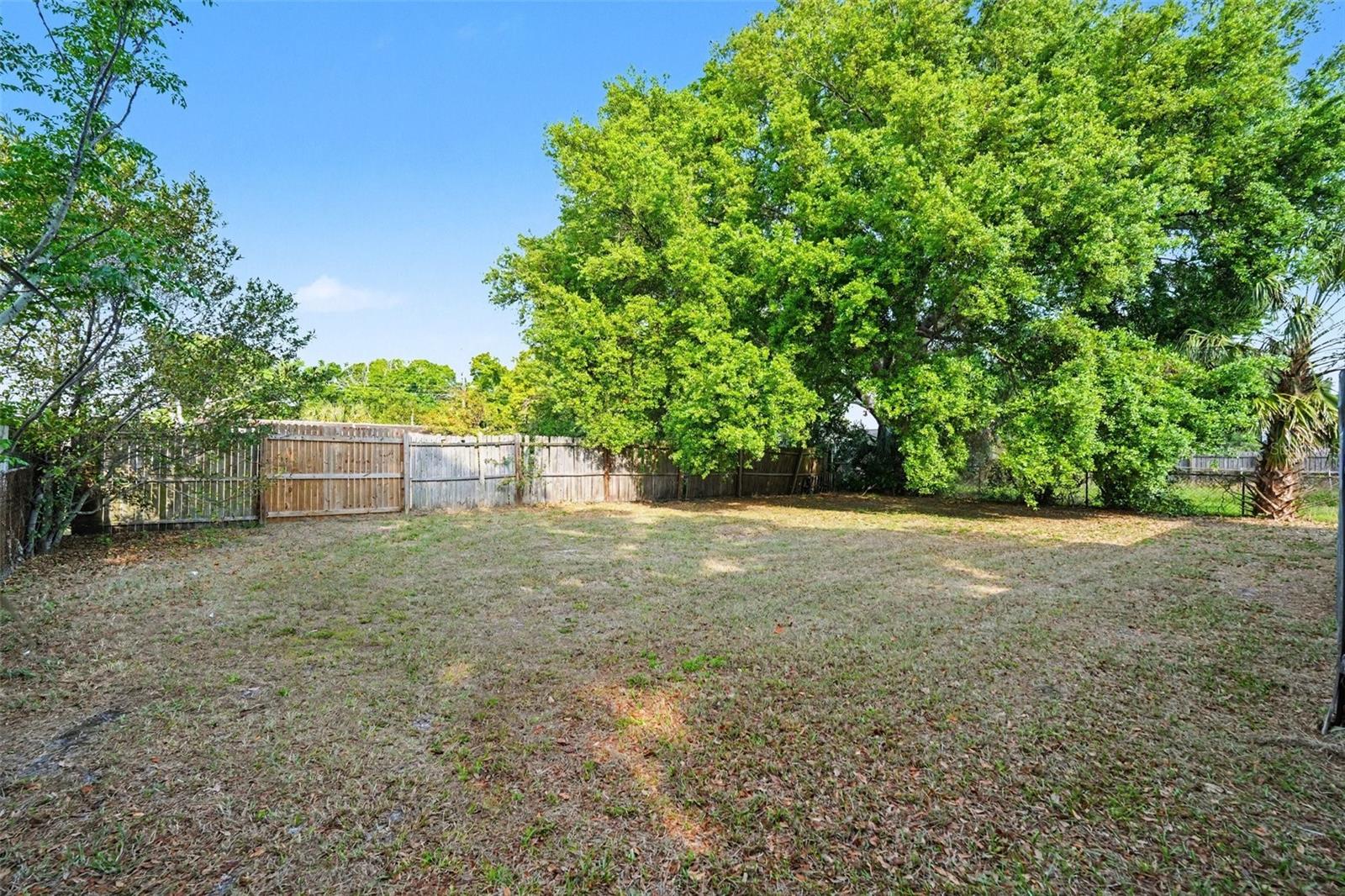 Image 27 of 28 For 4923 82nd Street