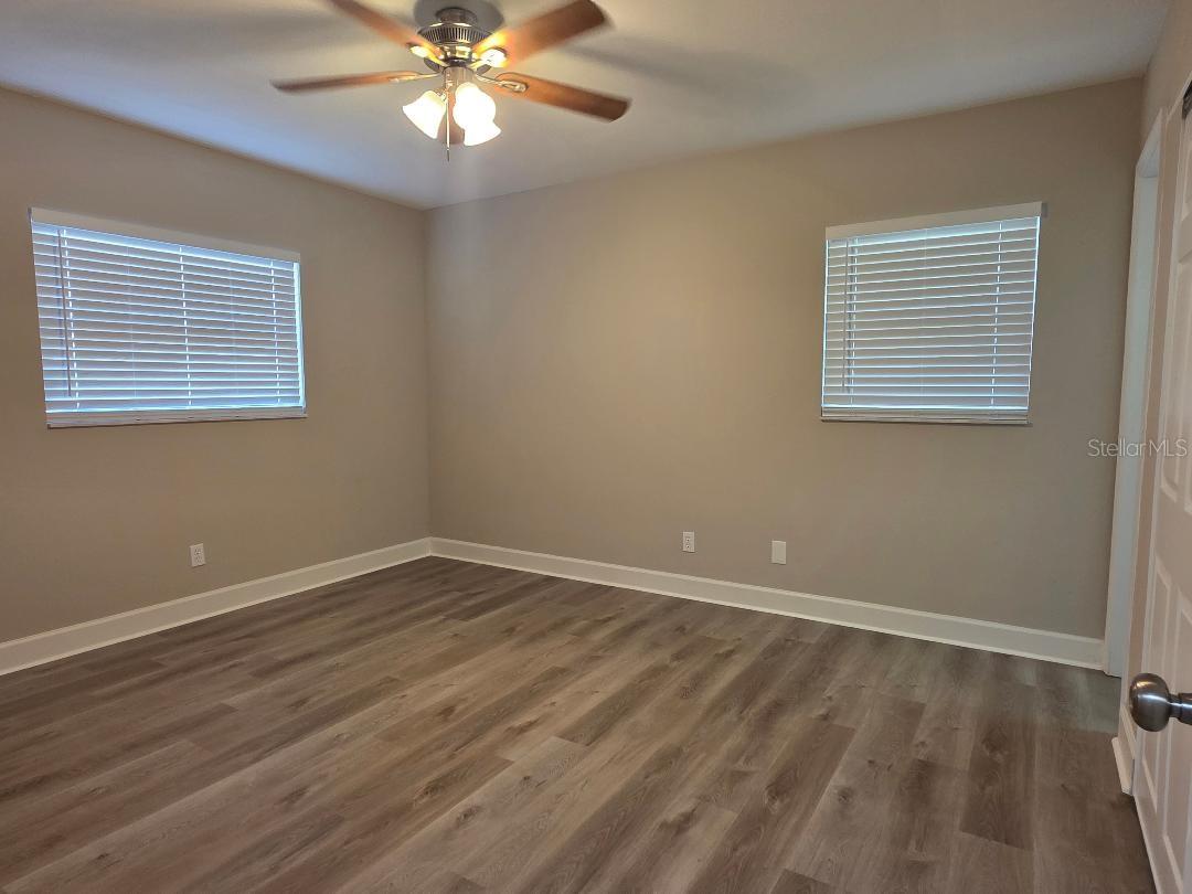 Image 10 of 20 For 12022 Riverhills Drive