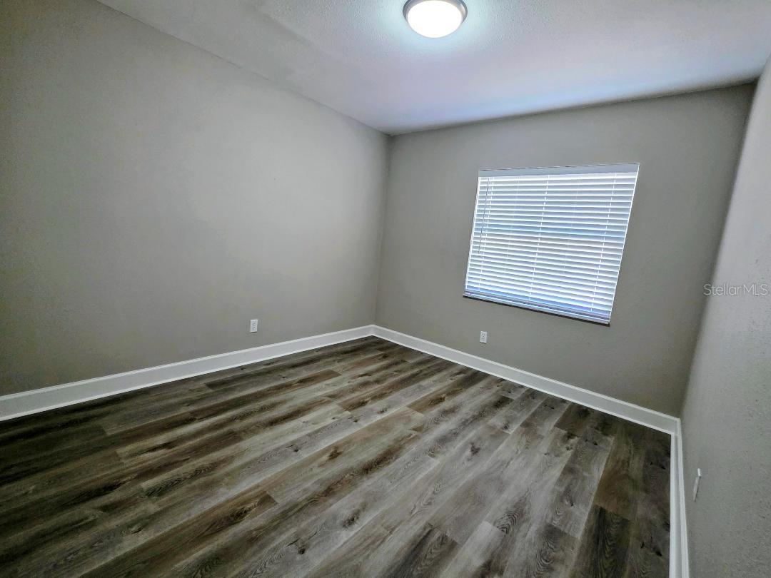 Image 13 of 20 For 12022 Riverhills Drive