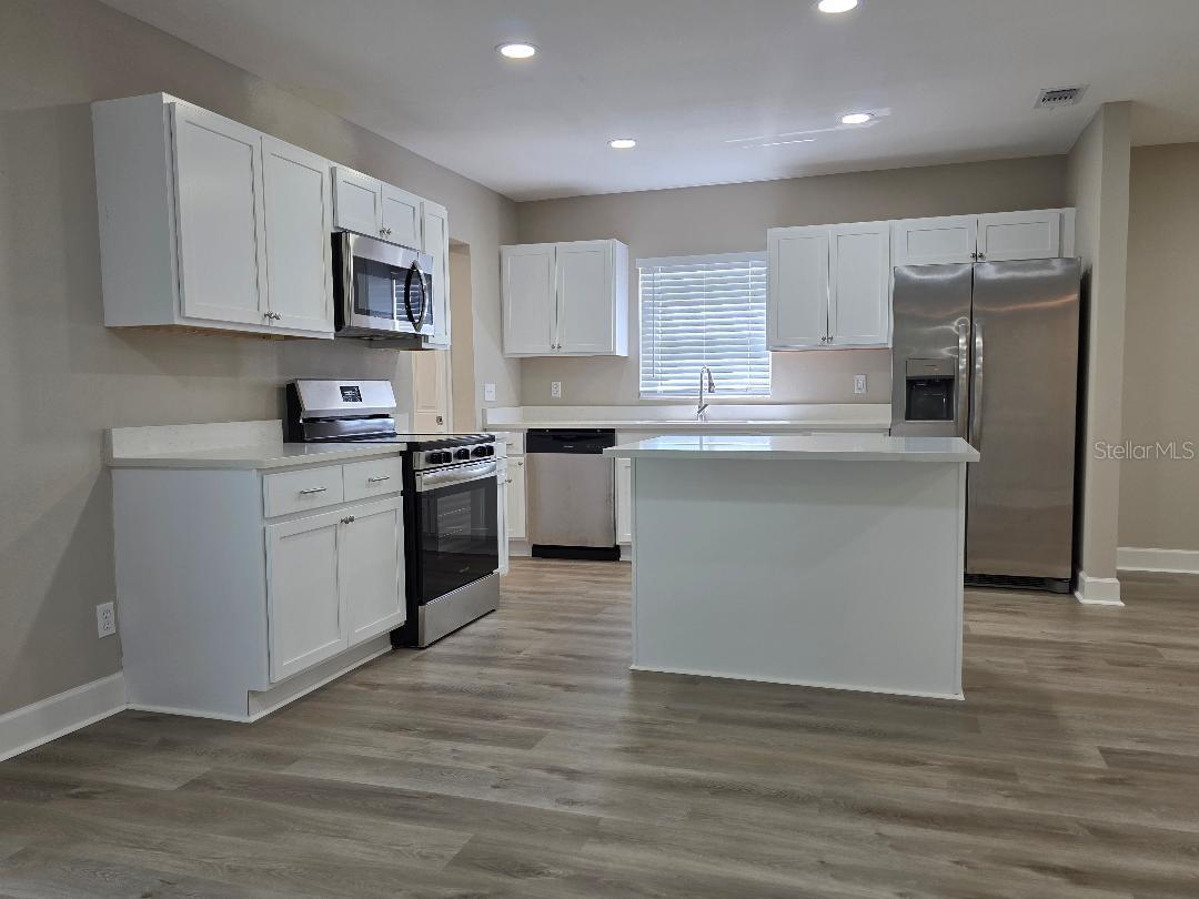 Image 5 of 20 For 12022 Riverhills Drive