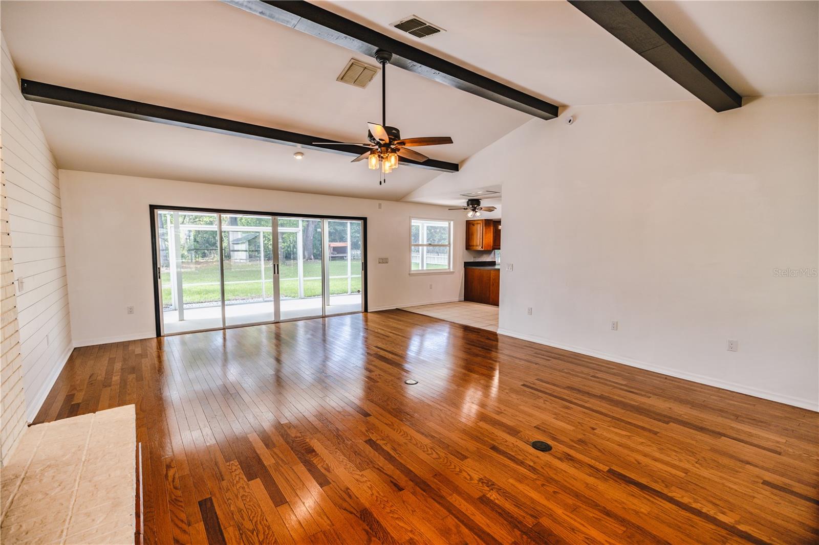 Image 12 of 47 For 2119 Shady Oaks Drive