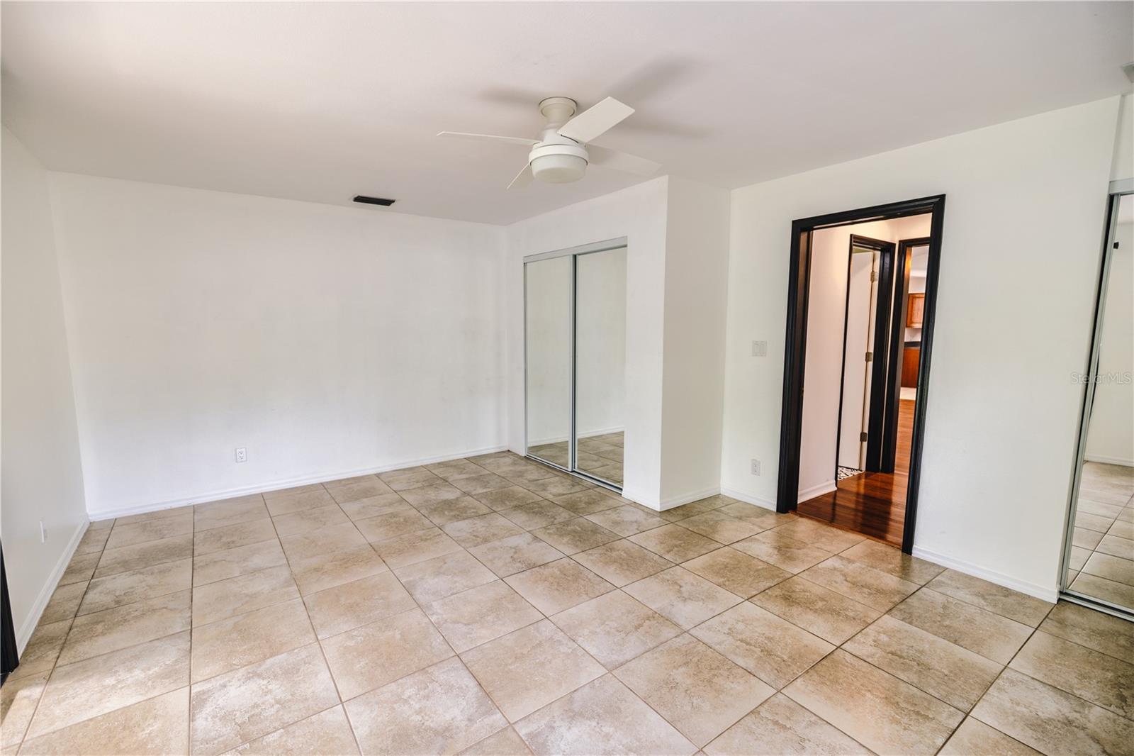 Image 14 of 47 For 2119 Shady Oaks Drive