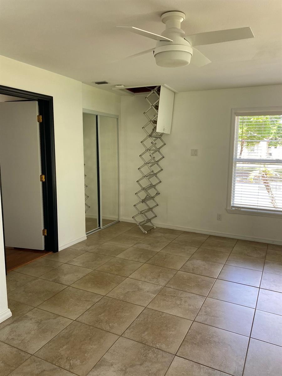 Image 16 of 47 For 2119 Shady Oaks Drive