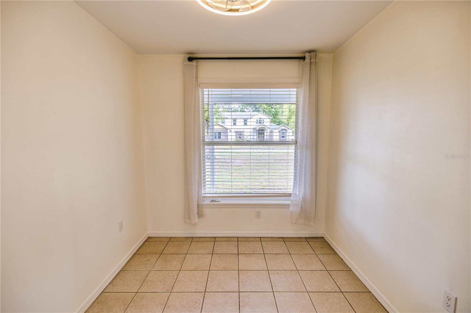 Image 20 of 47 For 2119 Shady Oaks Drive