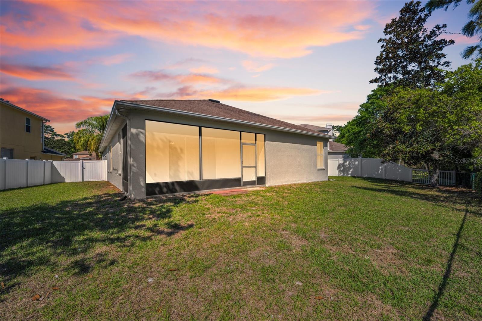 Image 29 of 51 For 15727 Cedar Elm Terrace